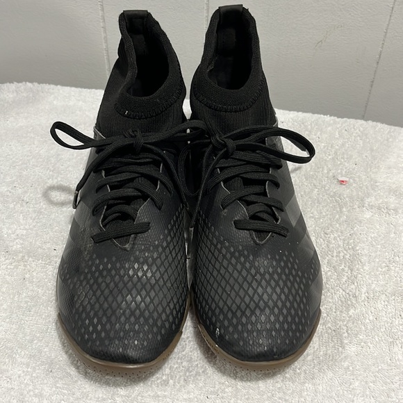 Adidas Predator shoes boys 4.5 - Picture 4 of 5